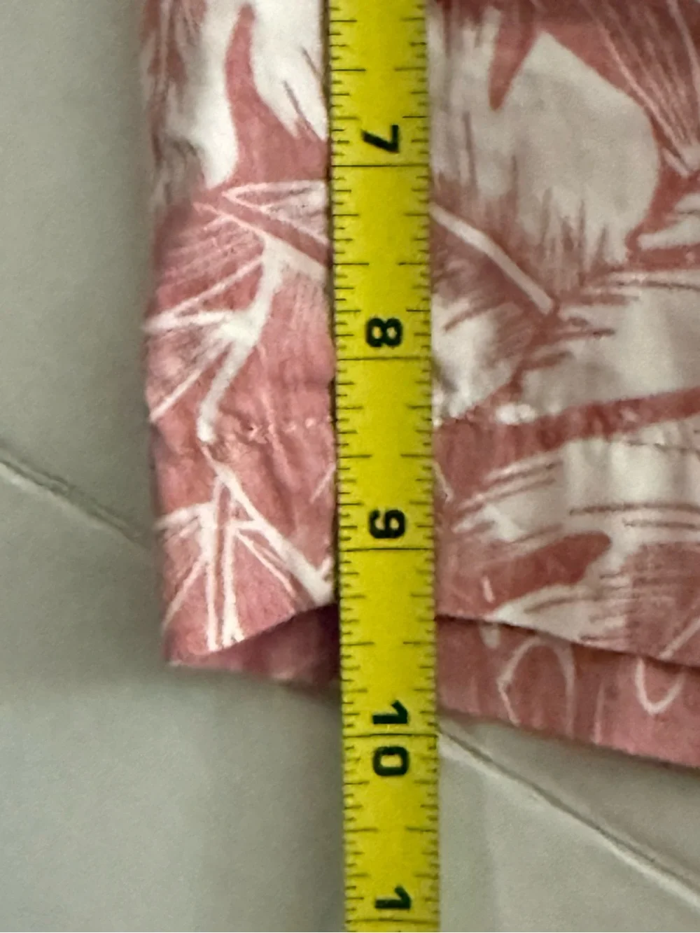 Izod Pink Leaf-Print Flat Front Men's Shorts